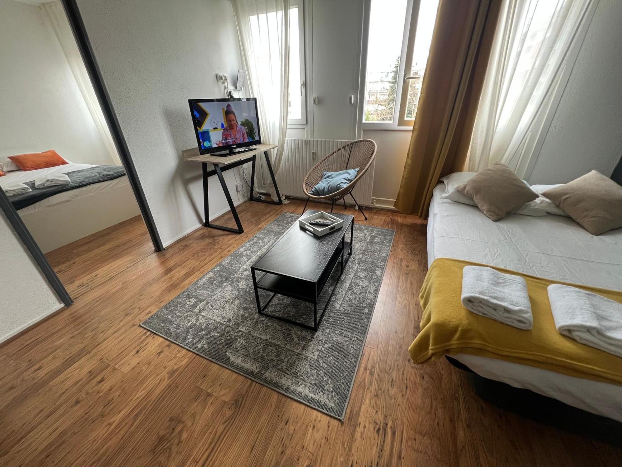 Mon Palmier Grand Appartement Parking Un-Sejour-A-Part Metz Exteriör bild