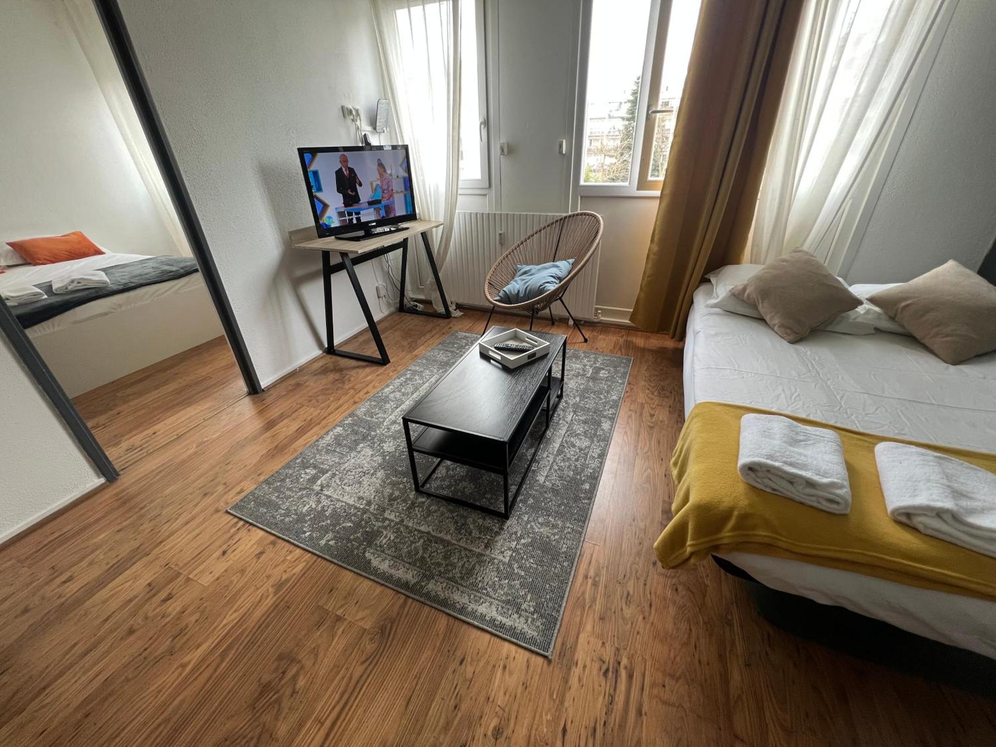 Mon Palmier Grand Appartement Parking Un-Sejour-A-Part Metz Exteriör bild