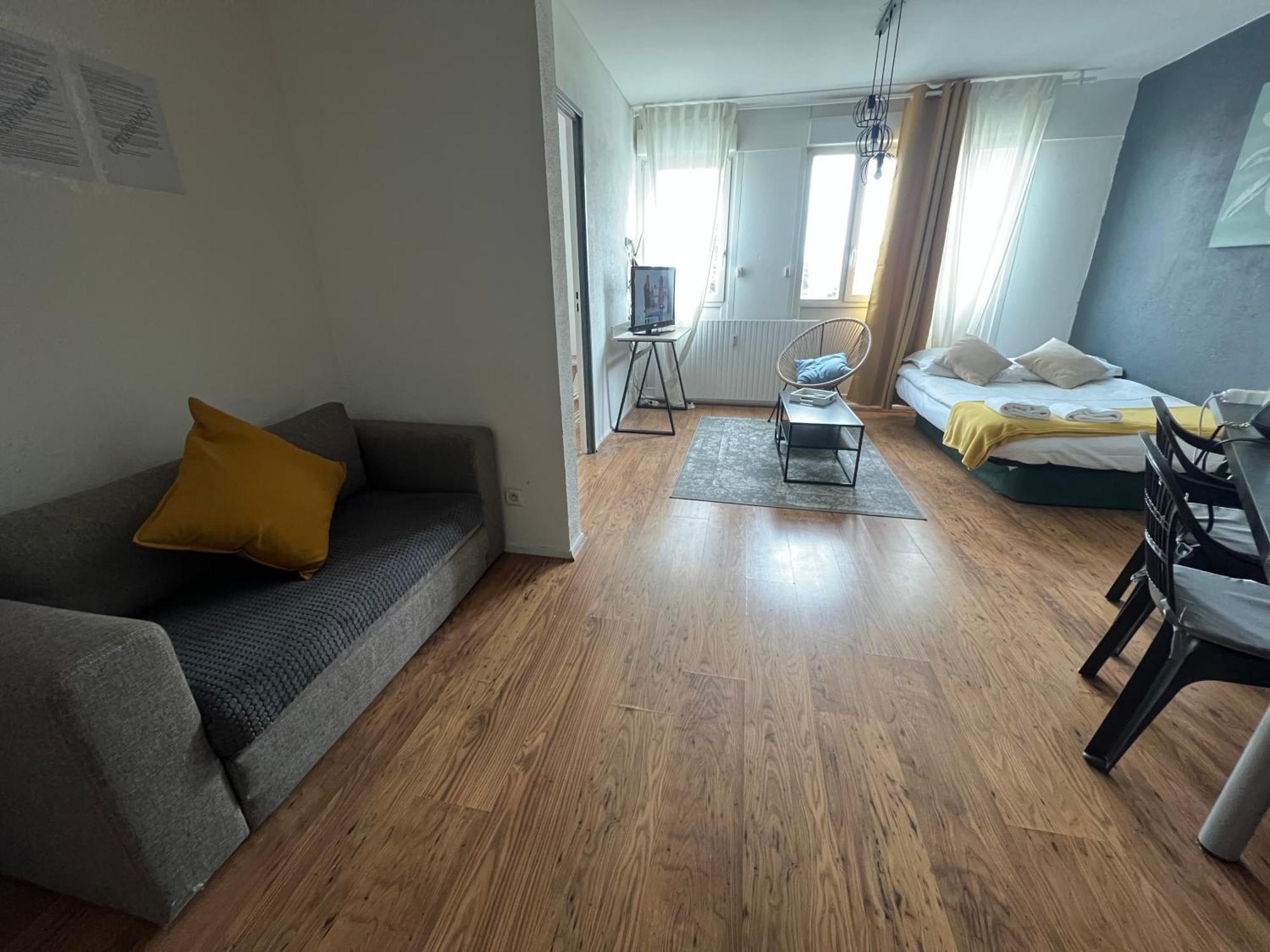 Mon Palmier Grand Appartement Parking Un-Sejour-A-Part Metz Exteriör bild